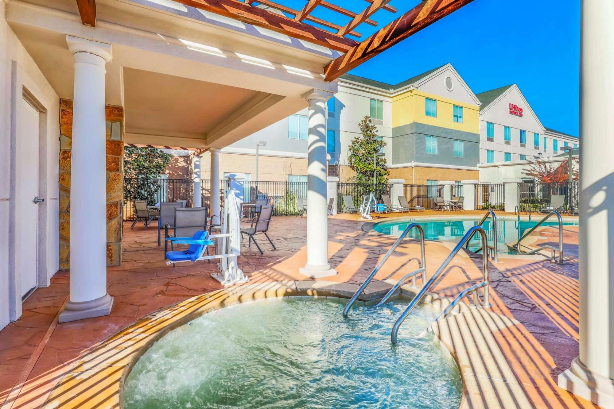 Hilton Garden Inn Norman Bagian luar foto